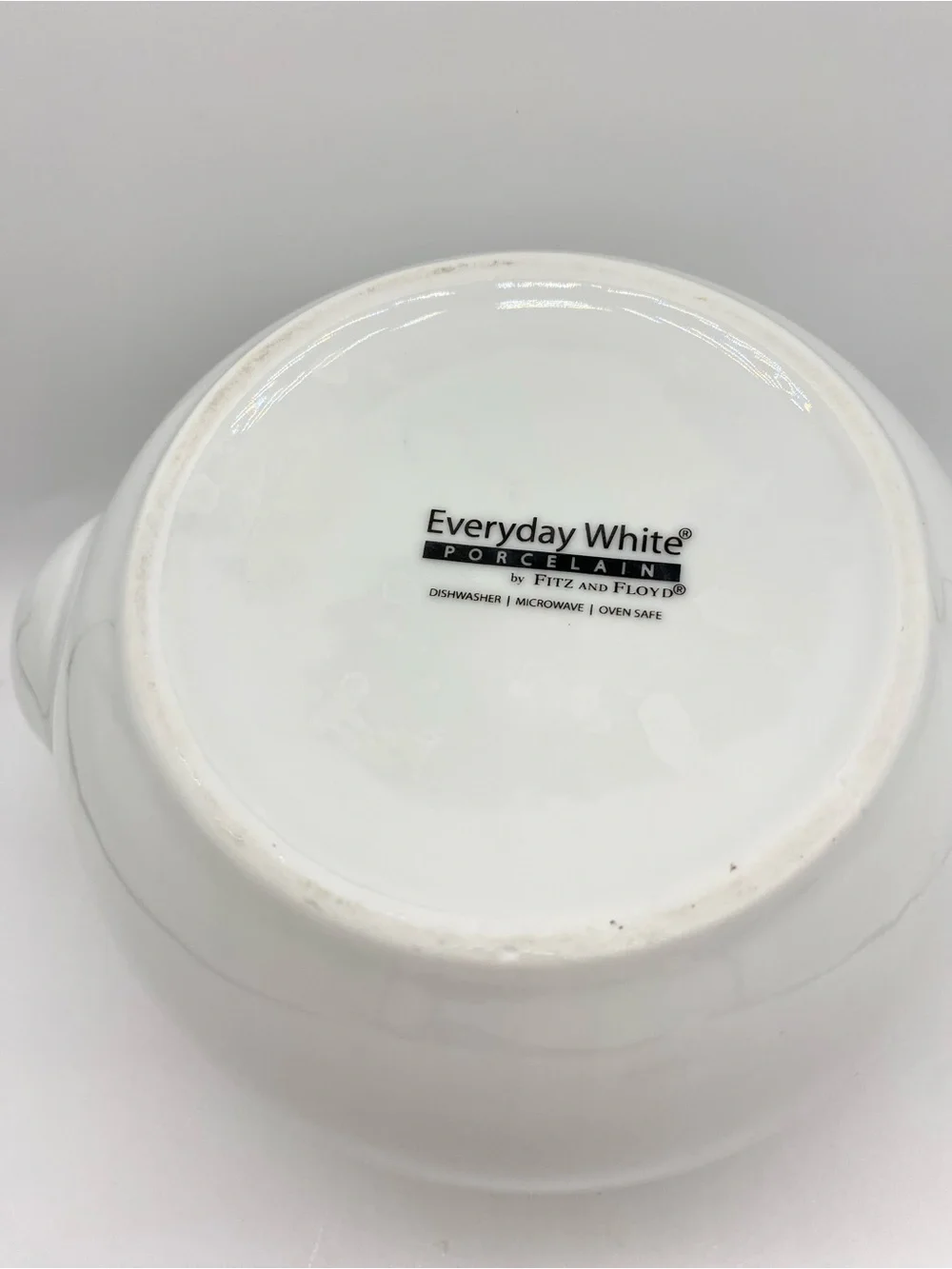 Classic White Ceramic Teapot with Lid Farmhouse Cottage Kitchen Tea Pot